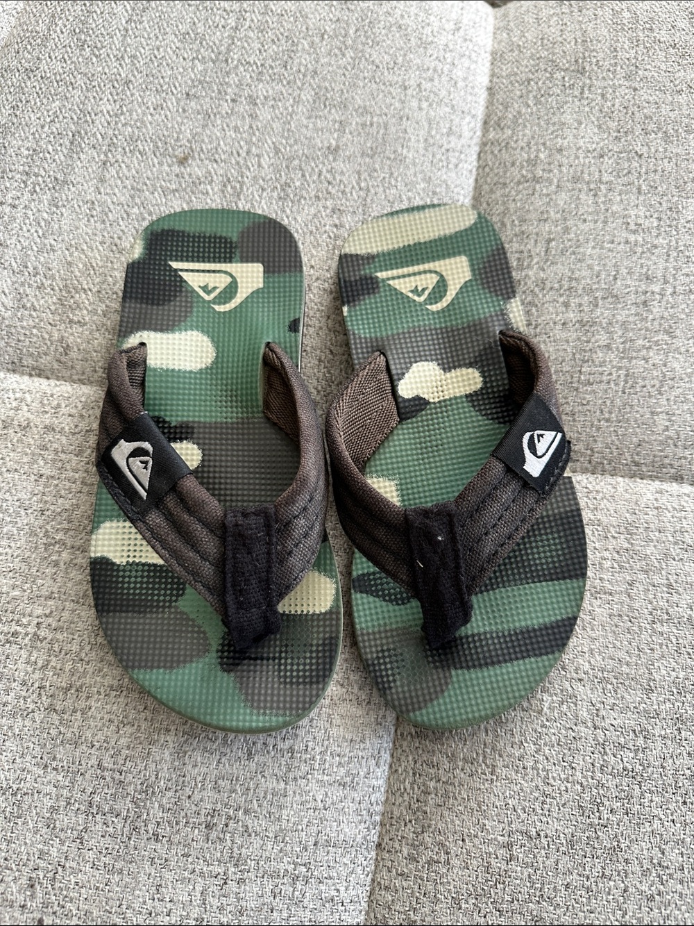 Quiksilver Kids Camo Print Green and Brown Flip Flops